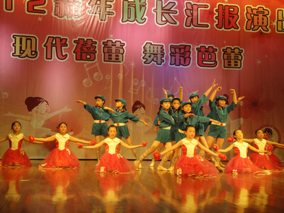 2012新年演出 (6).jpg