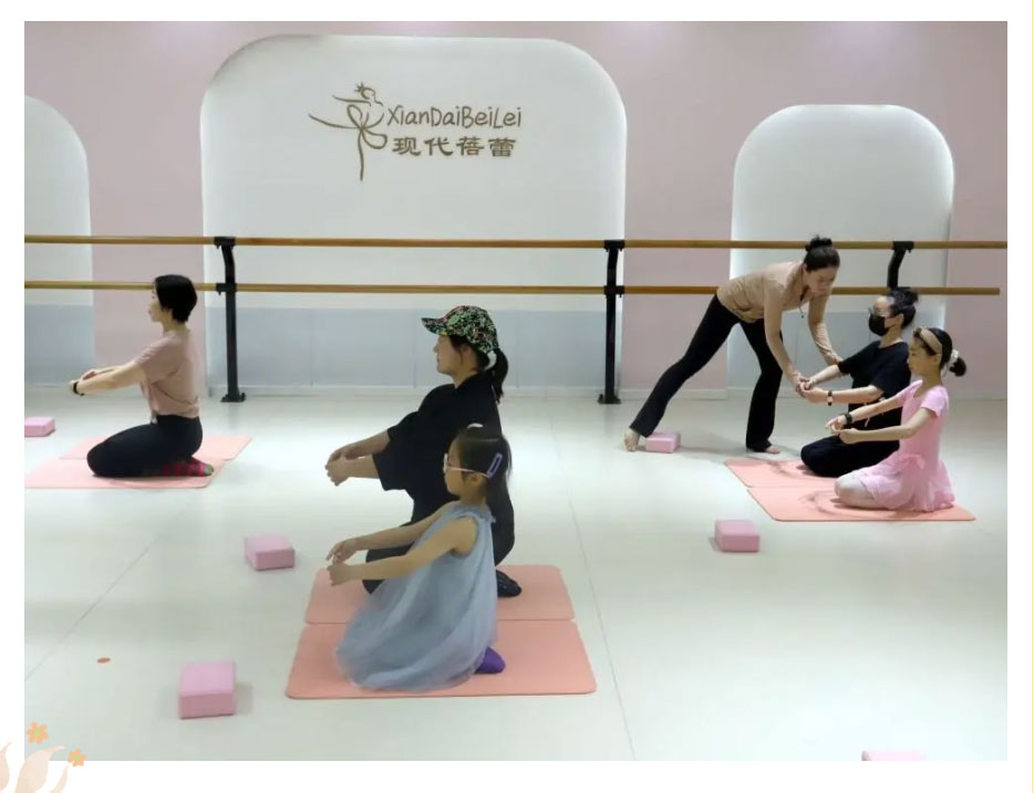 课程推介-_-Barre芭杆——优雅与力量的双重体验_16.jpg